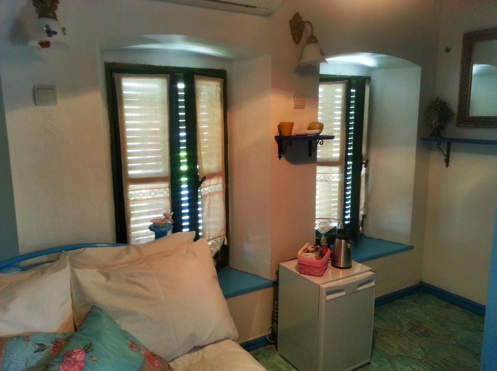 Cemil Ipekci Pension Bodrum Room photo