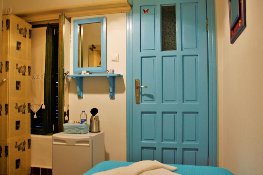 Cemil Ipekci Pension Bodrum Room photo