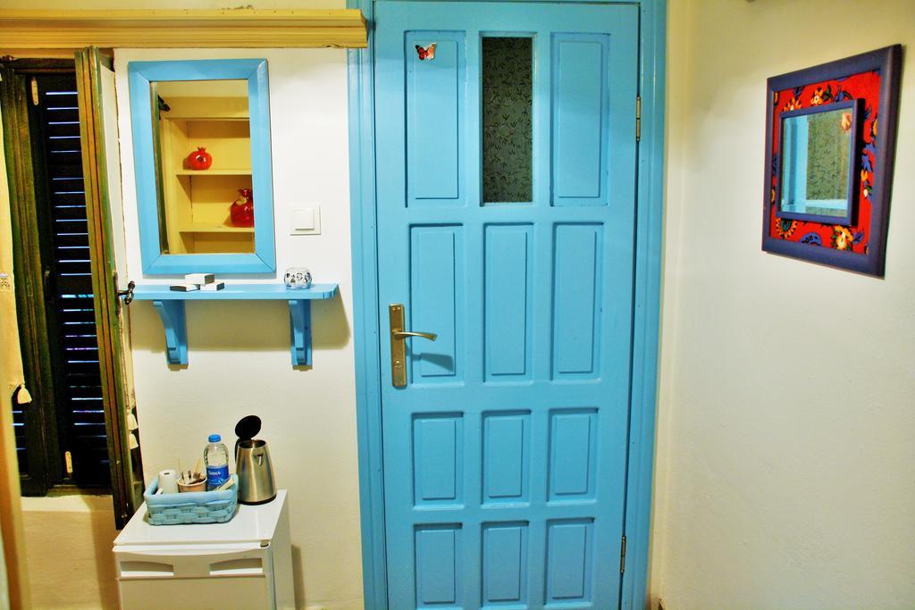Cemil Ipekci Pension Bodrum Room photo